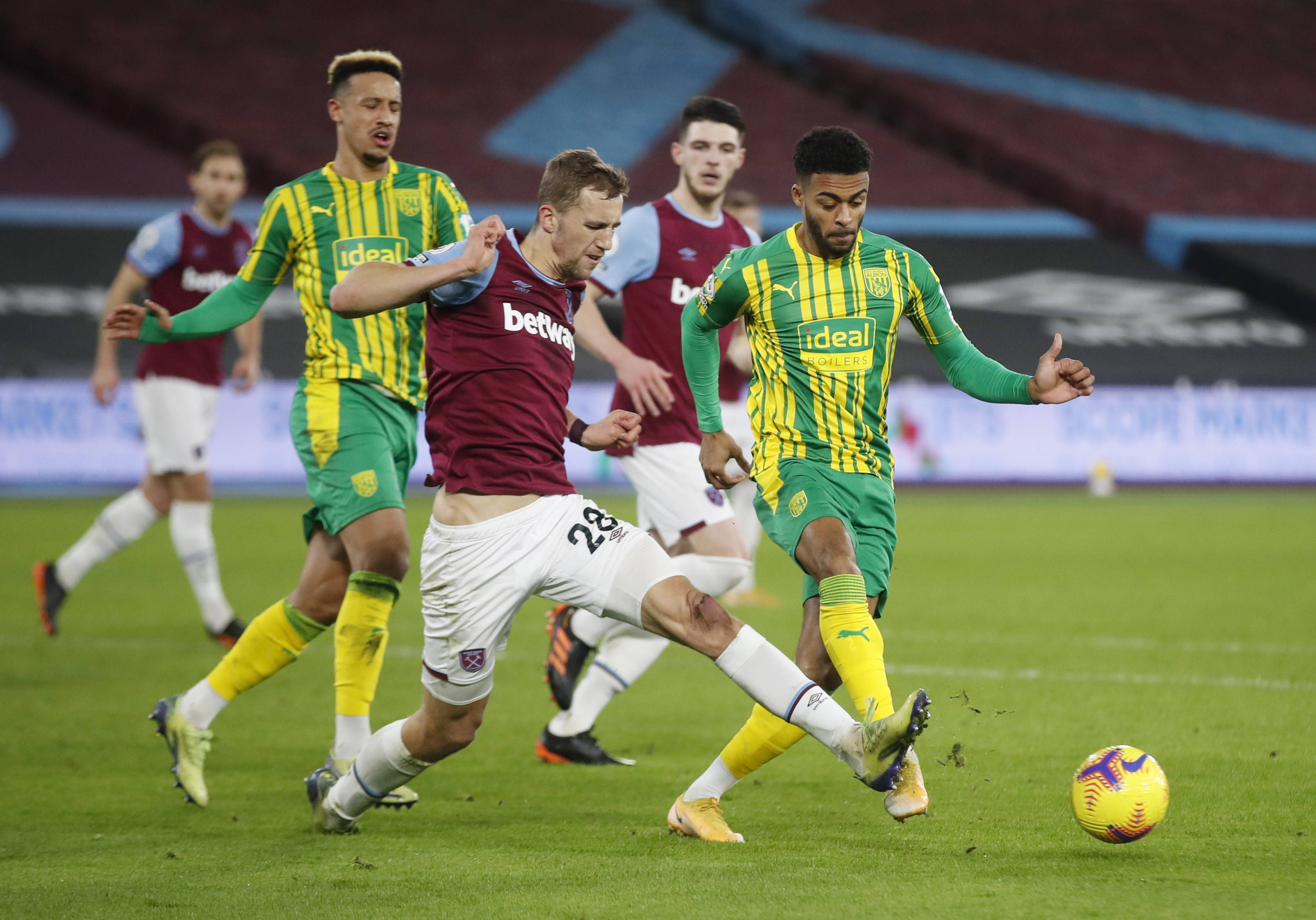 安的比賽中 安的比賽中