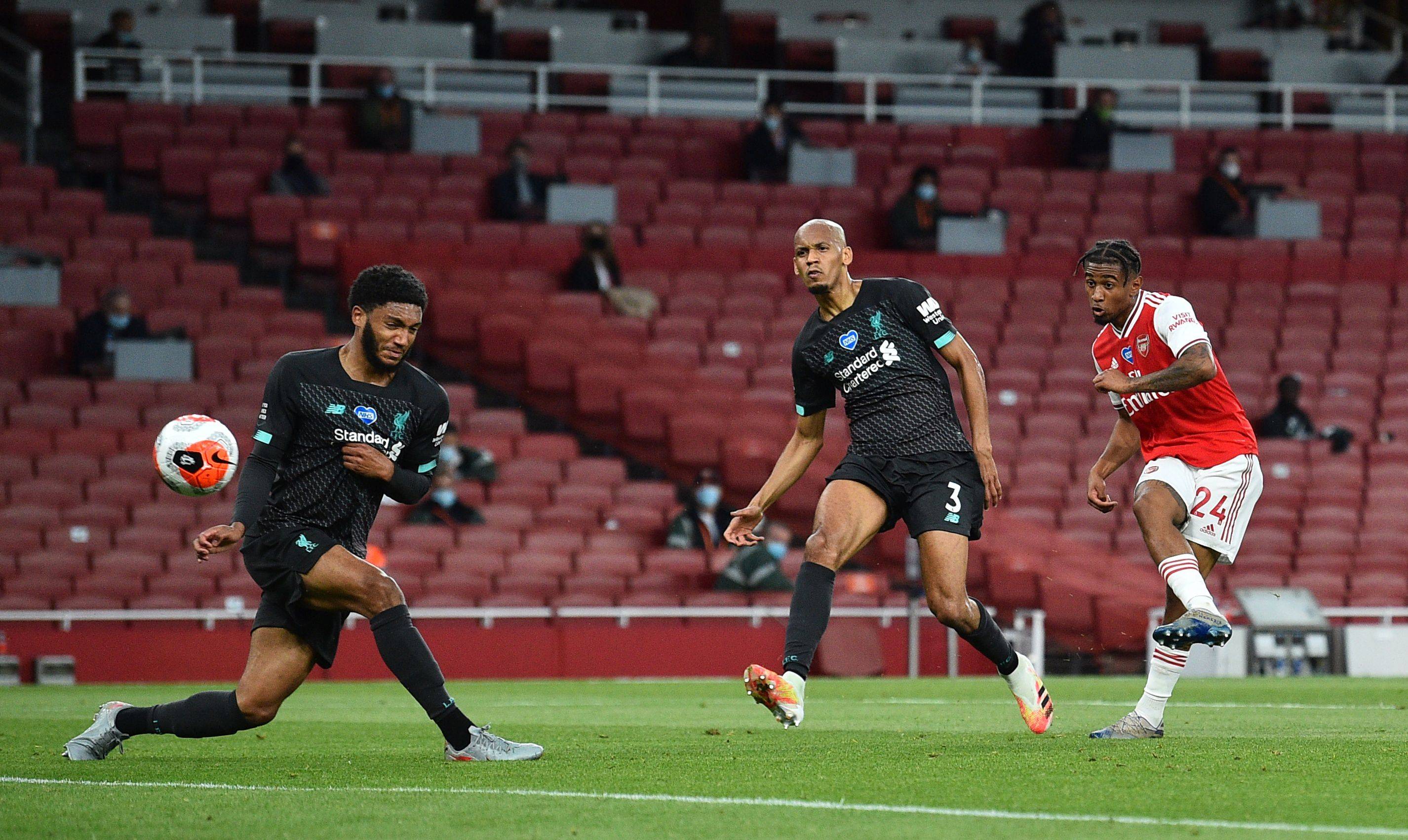 助球员们理 助球员们理